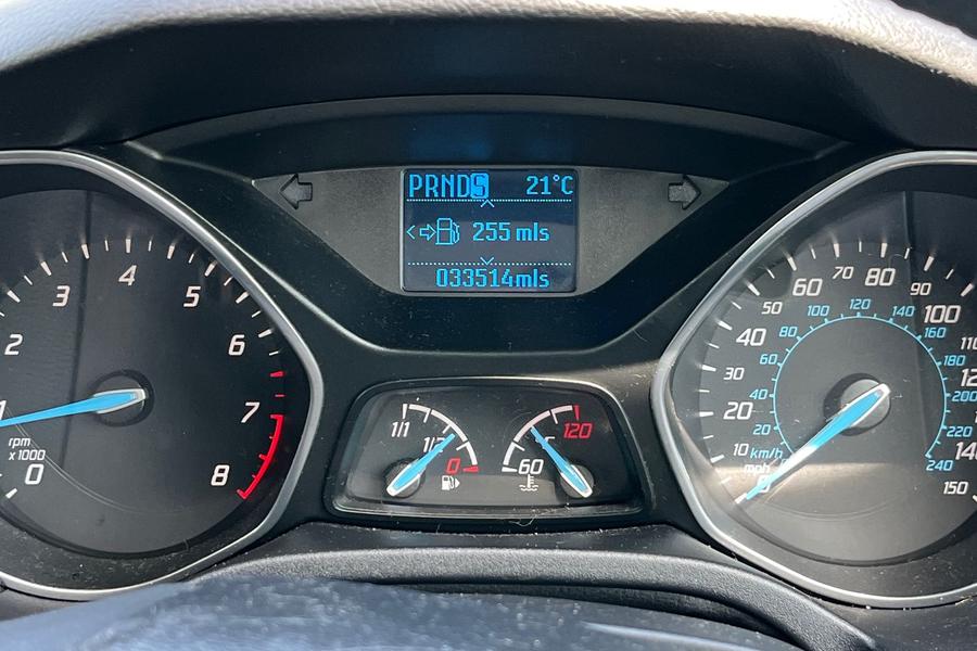 Ford FOCUS Photo autoimg-6243d8d37db0f8e9e46131407411587de0928be5.jpg