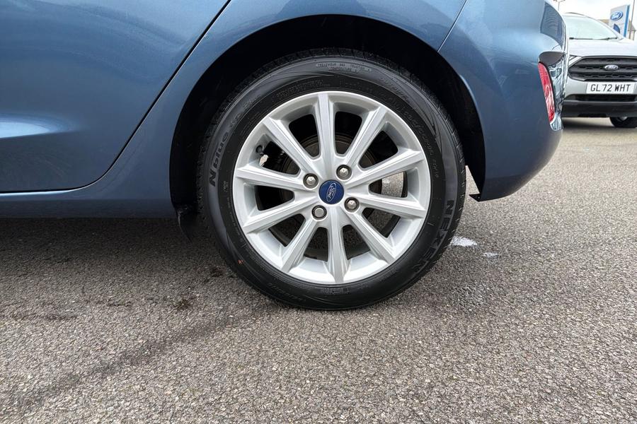 Ford FIESTA Photo autoimg-624e228e5b40d8dd7456e4d0b739574180992715.jpg