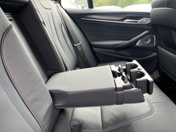 BMW 5 Series Photo autoimg-624f9642a9b0f399f5b4131ed3dbb67c265a75d6.jpg