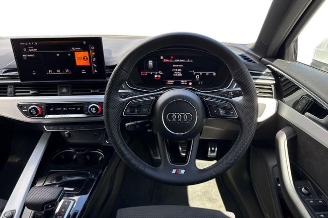 AUDI A4 Avant Photo 11