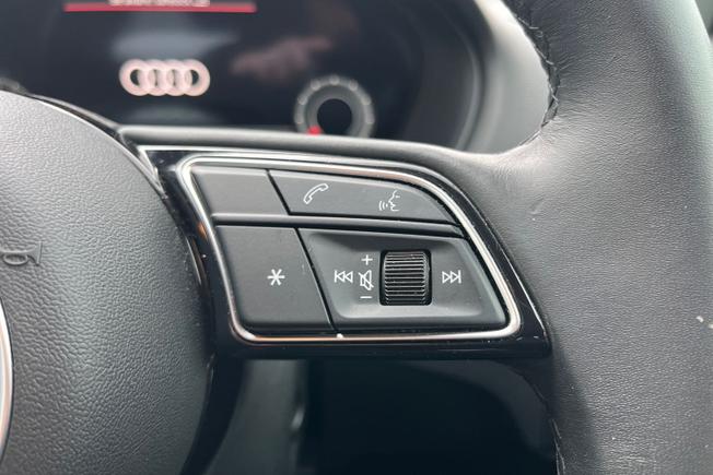 AUDI Q2 Photo 17