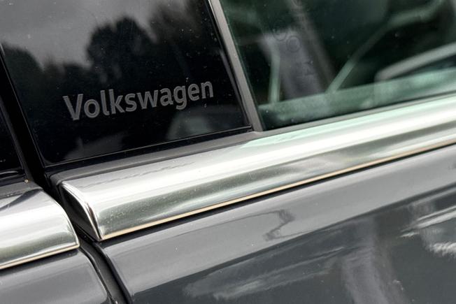 Volkswagen Golf Photo 23