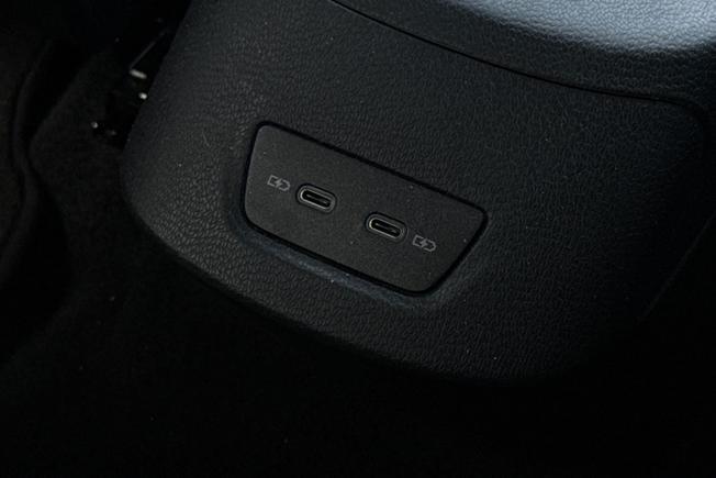 VOLKSWAGEN ID.3 Photo 40