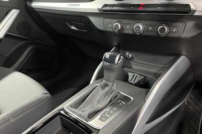 AUDI Q2 Photo 23