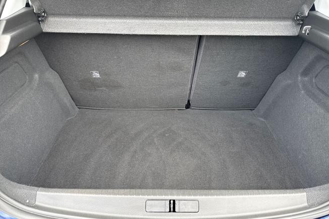 VAUXHALL Corsa Photo 12
