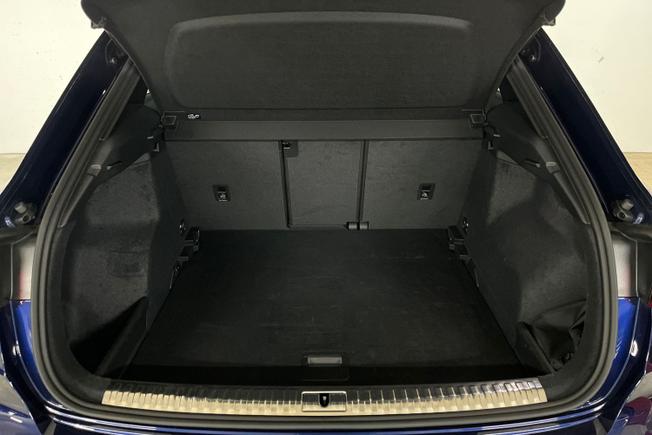 AUDI Q3 Photo 12