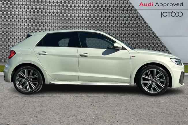 AUDI A1 Photo 4