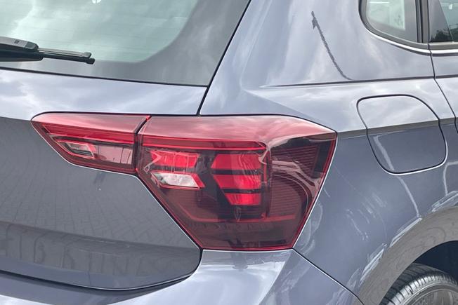 VOLKSWAGEN Polo Photo 18