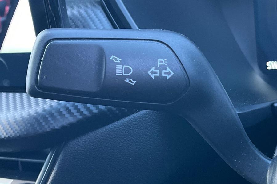 Ford Kuga Photo autoimg-626d9985602c14c2f3f747d6aa35217764591c11.jpg
