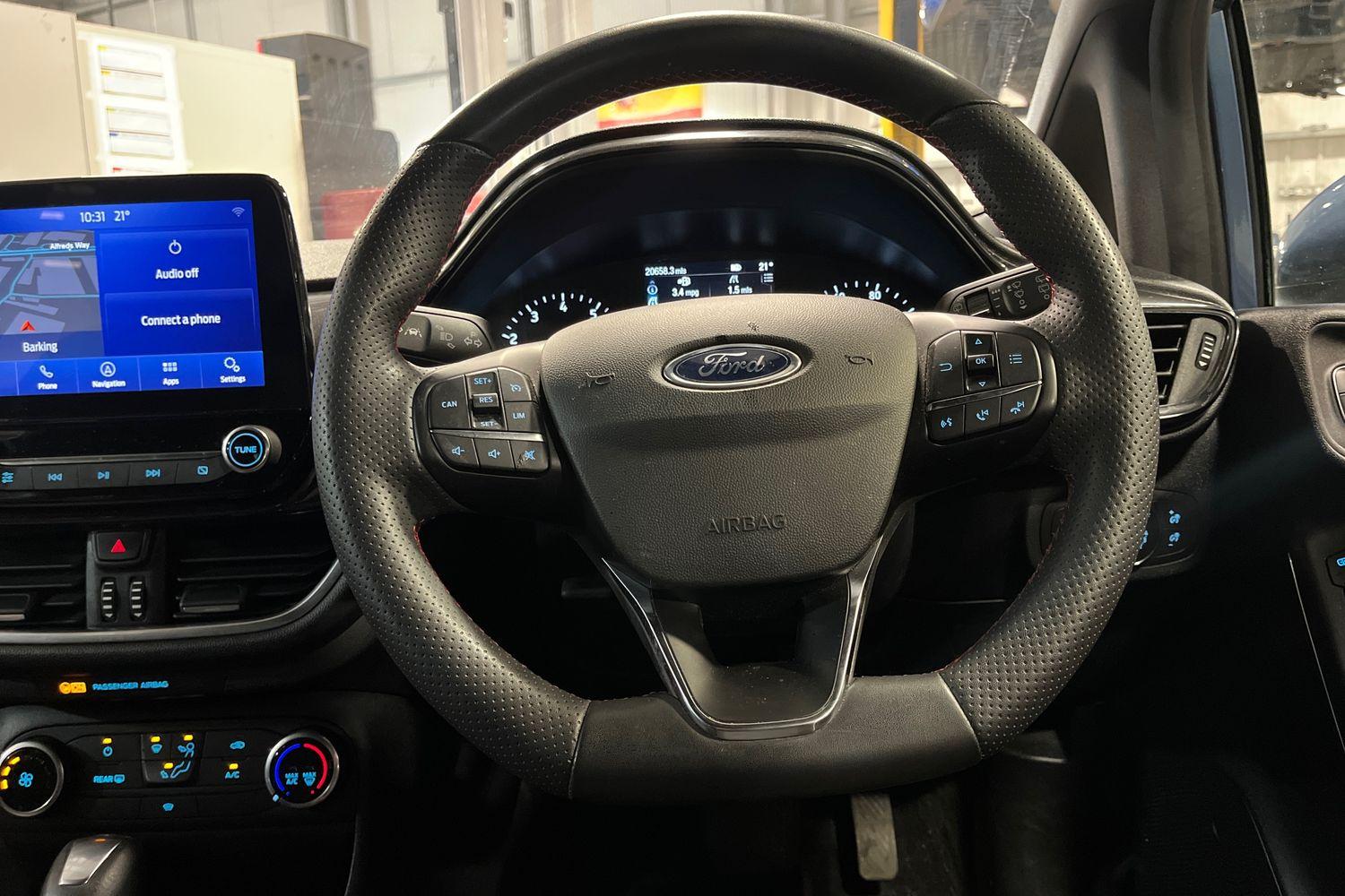 Ford FIESTA Photo 11