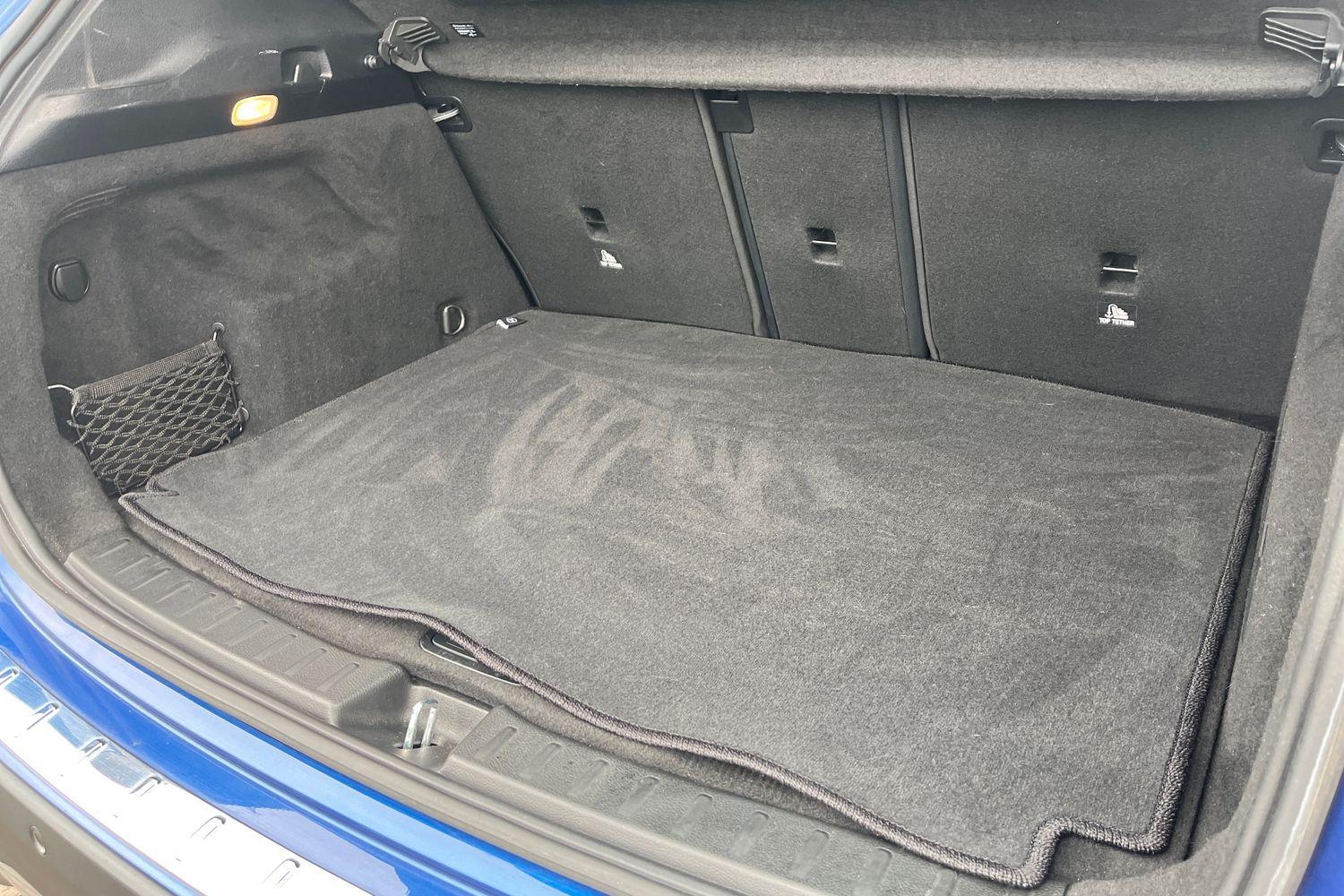 Mercedes-Benz GLA Photo 20