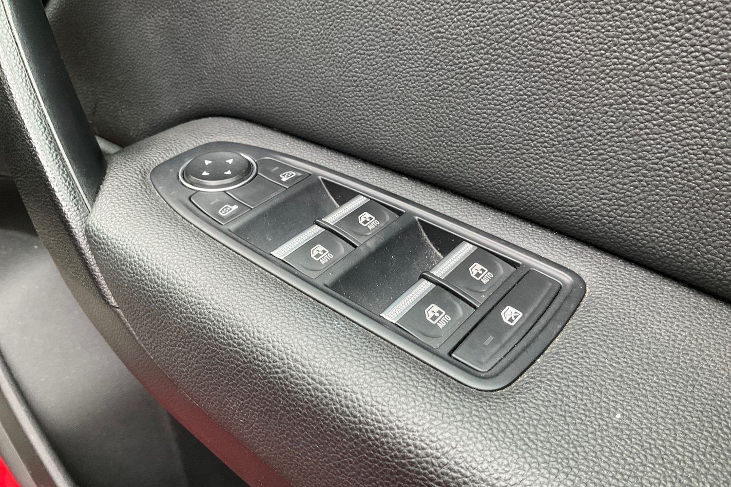 Renault CAPTUR Photo 15