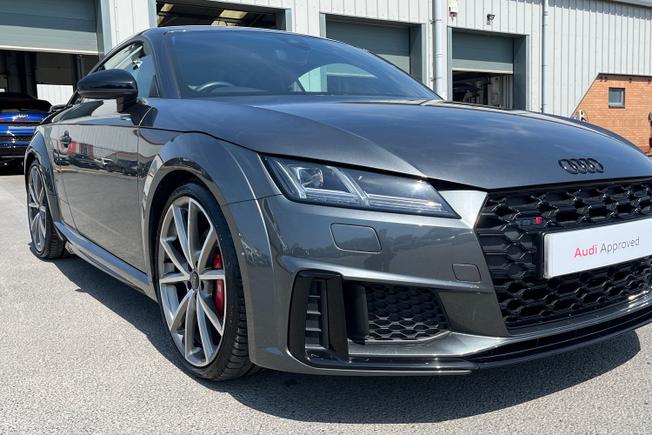 Audi TTS Photo 19