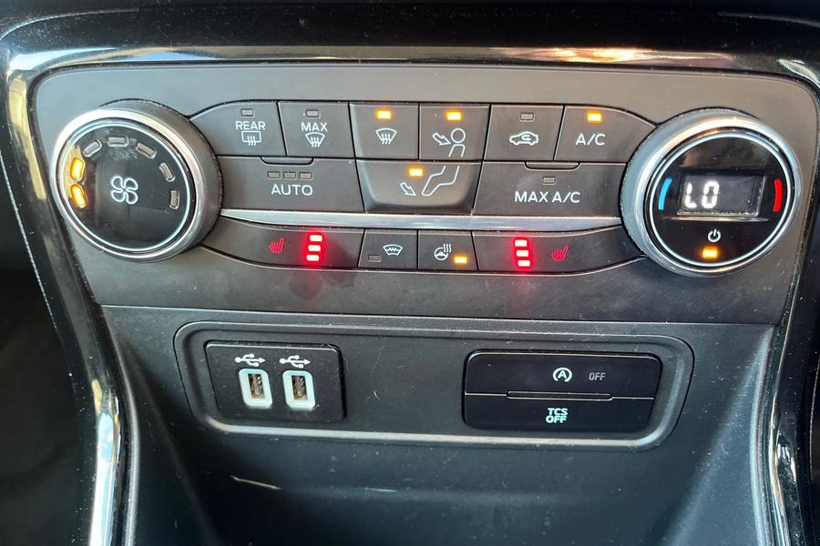 Ford EcoSport Photo autoimg-627d137c82c390c1d8fef811bf05b2d4e99d3518.jpg