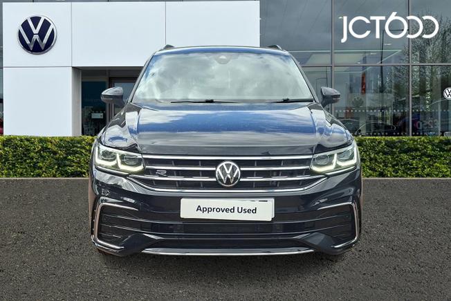 VOLKSWAGEN Tiguan Photo 8