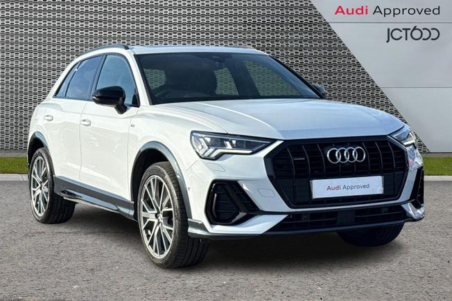 AUDI Q3 Photo 1