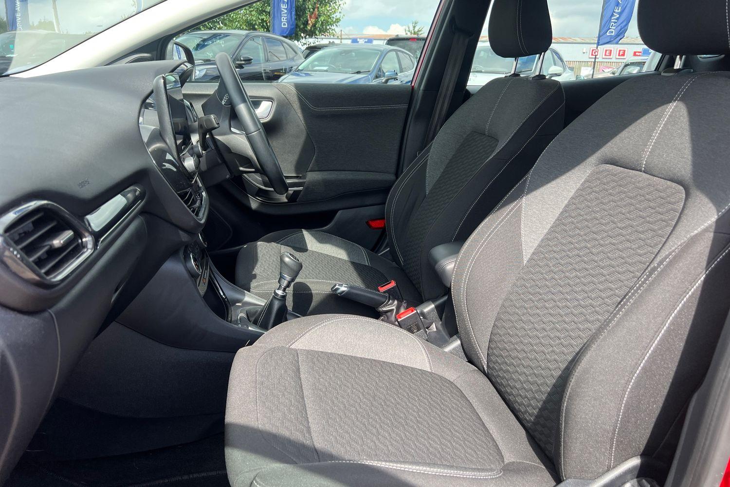 Ford Puma Photo 18