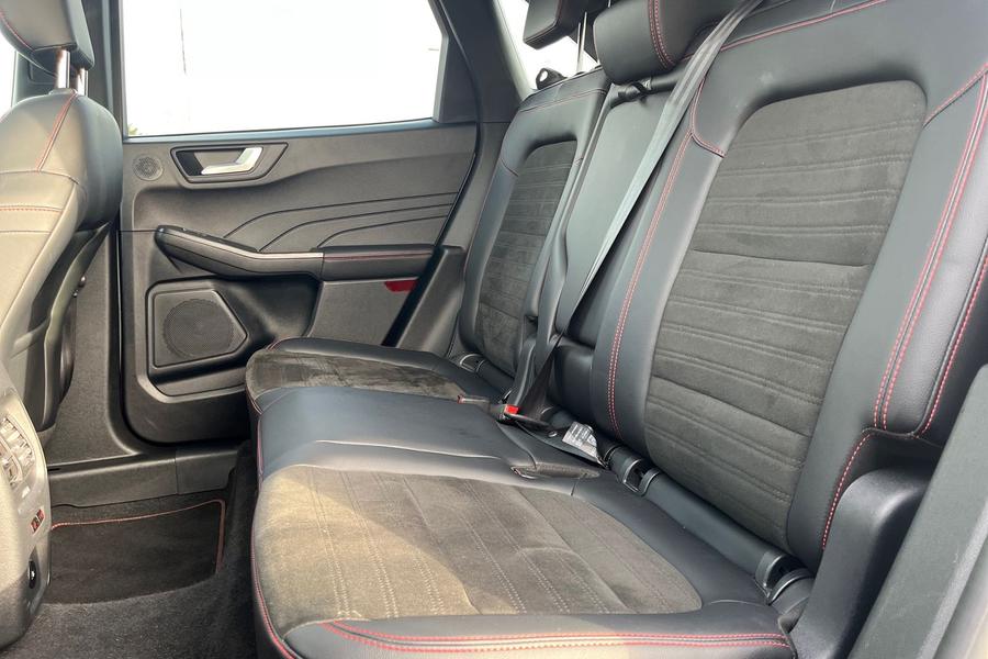 Ford KUGA Photo autoimg-628ad7a87d5d8424364f16e61d812fb924d90f86.jpg