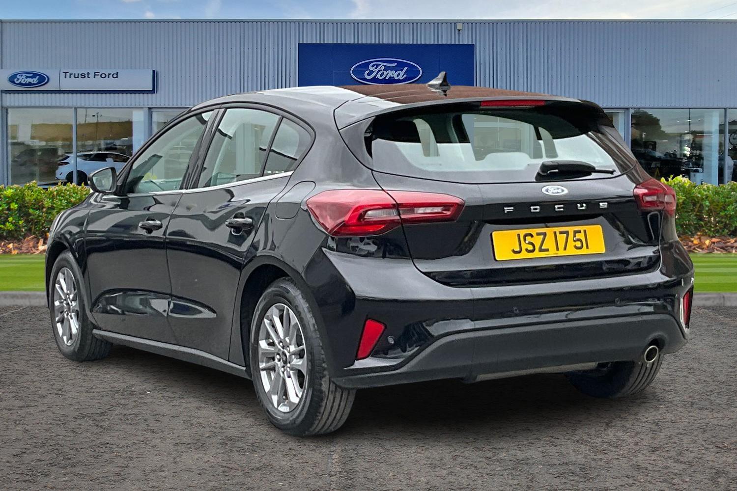 Ford Focus Photo 1