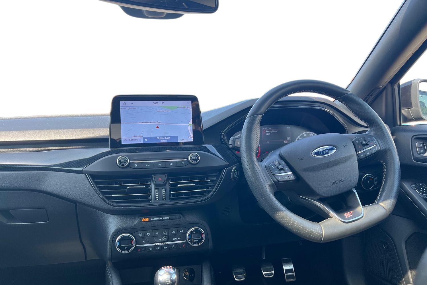 Ford FOCUS Photo 9