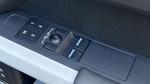 Land Rover Defender Photo 24