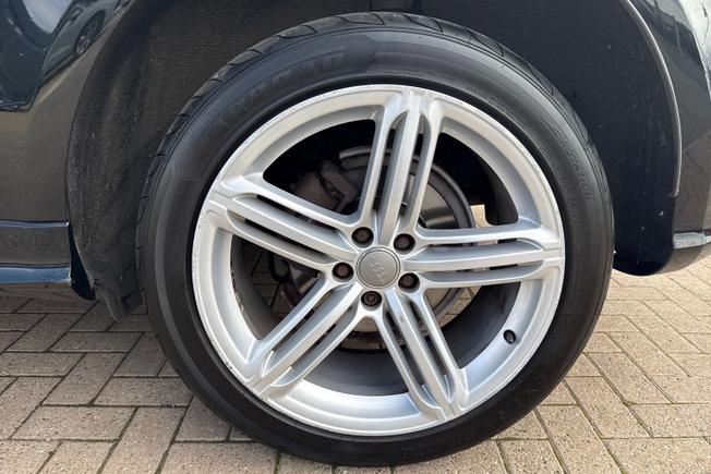 AUDI Q5 Photo 30