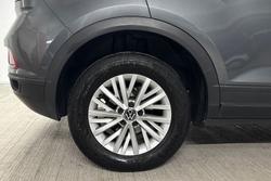 VOLKSWAGEN T-Roc Photo 5