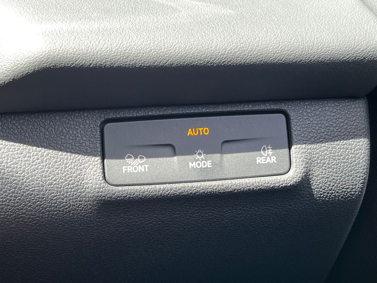 Volkswagen T-Roc Photo autoimg-629858c9730366d2669e3f012e852879fa5eac43.jpg