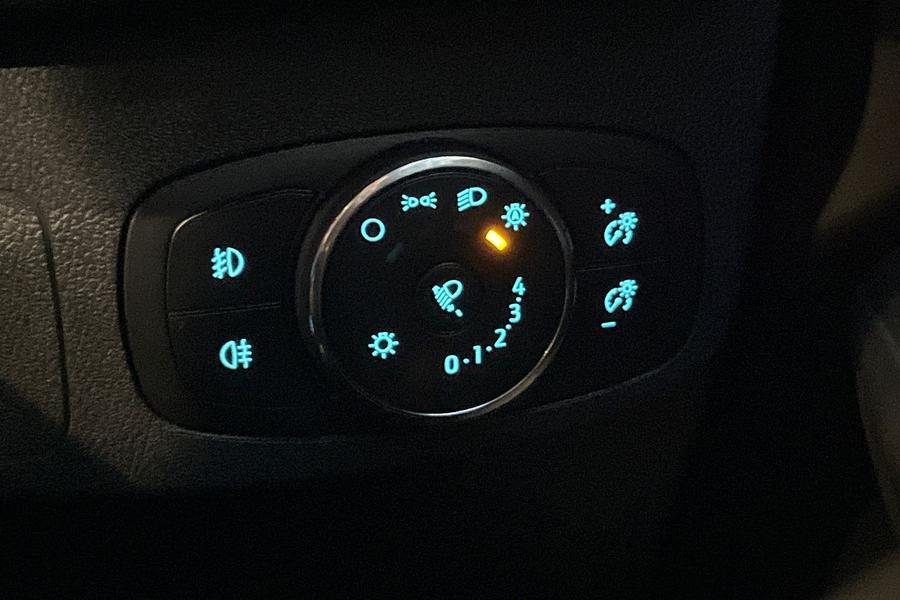 Ford FOCUS Photo autoimg-62990bf5e1fd31a8713bf7afbf99523577983578.jpg