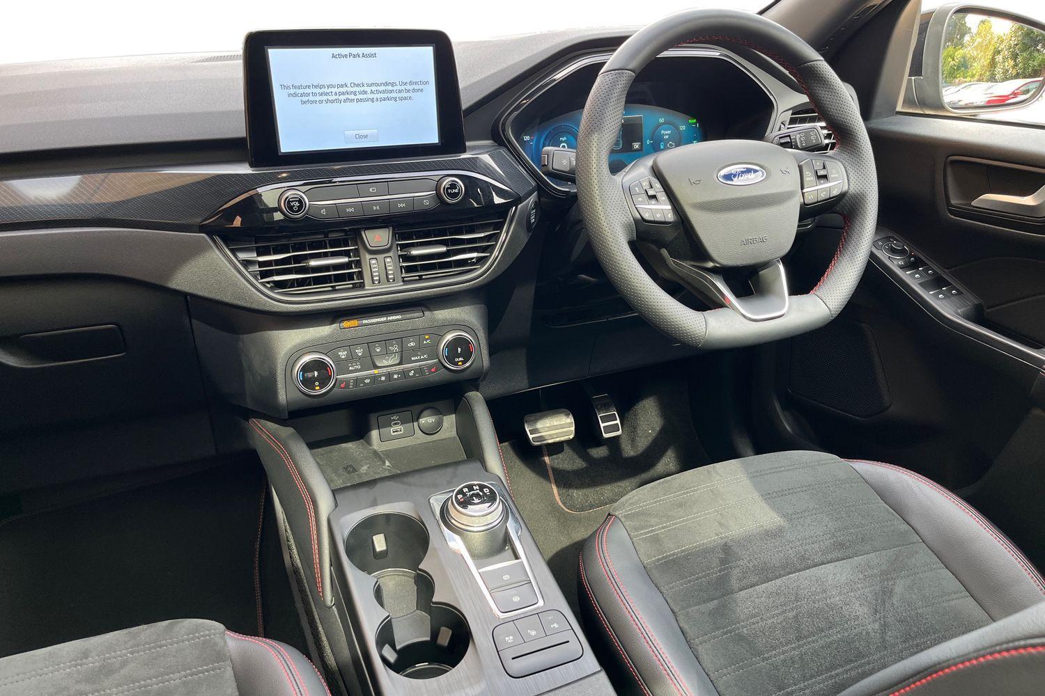 Ford KUGA Photo 10