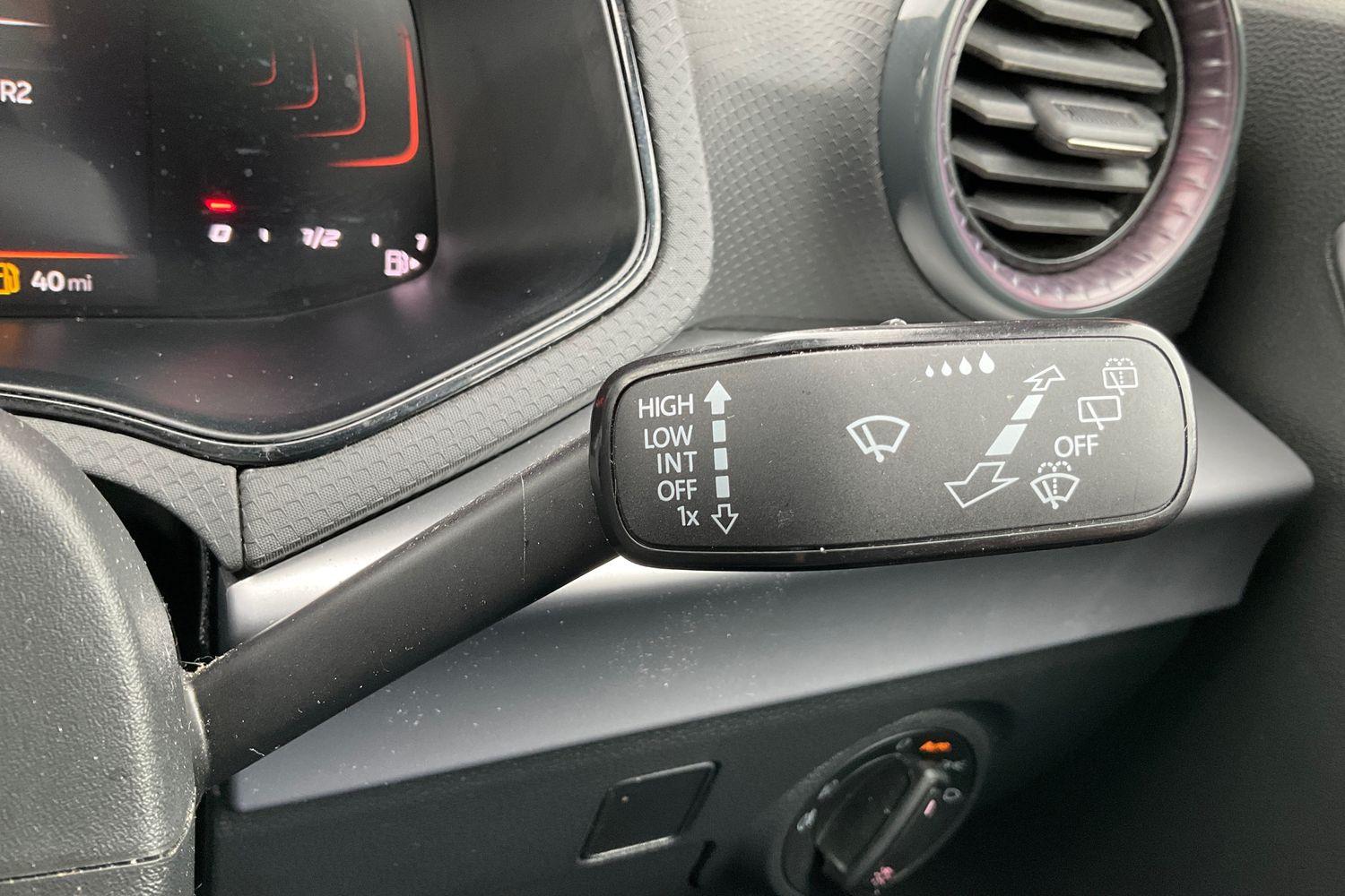 SEAT IBIZA Photo 14