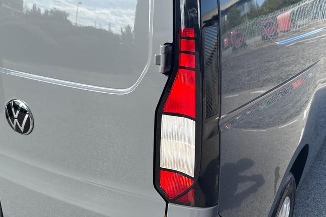 VOLKSWAGEN Caddy Photo 18