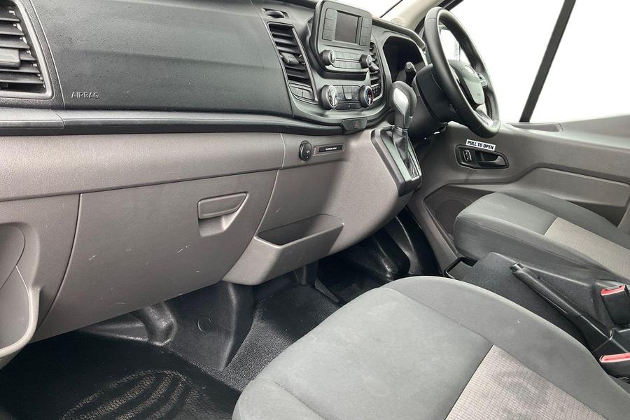 Ford TRANSIT Photo autoimg-629f1dc1effd3afe9347f334562314061ddadc0d.jpg