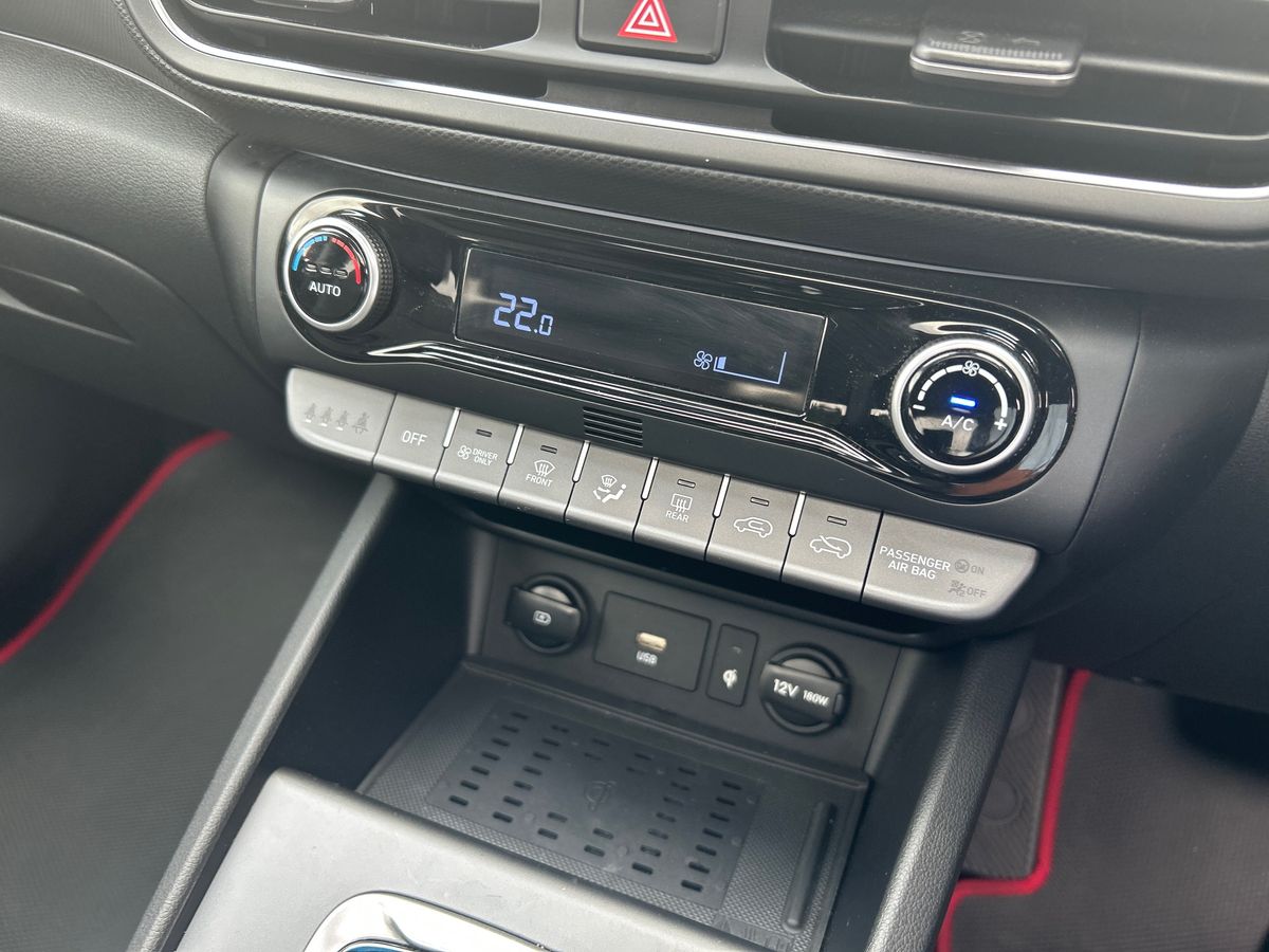 Hyundai KONA Photo 11