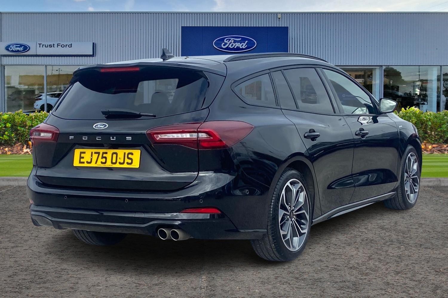 Ford FOCUS Photo 3