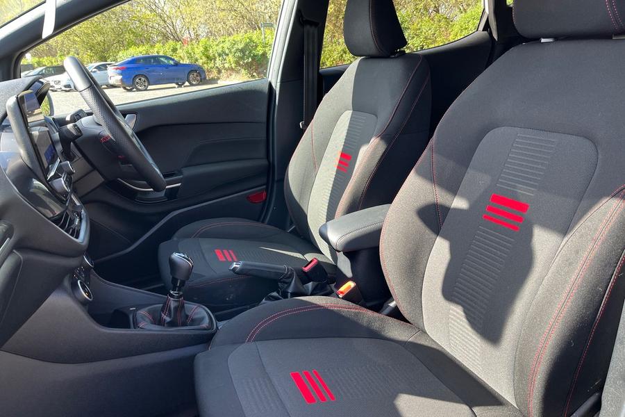 Ford FIESTA Photo autoimg-62aa089d308ba33615824a7305833a8be5f2e6dd.jpg