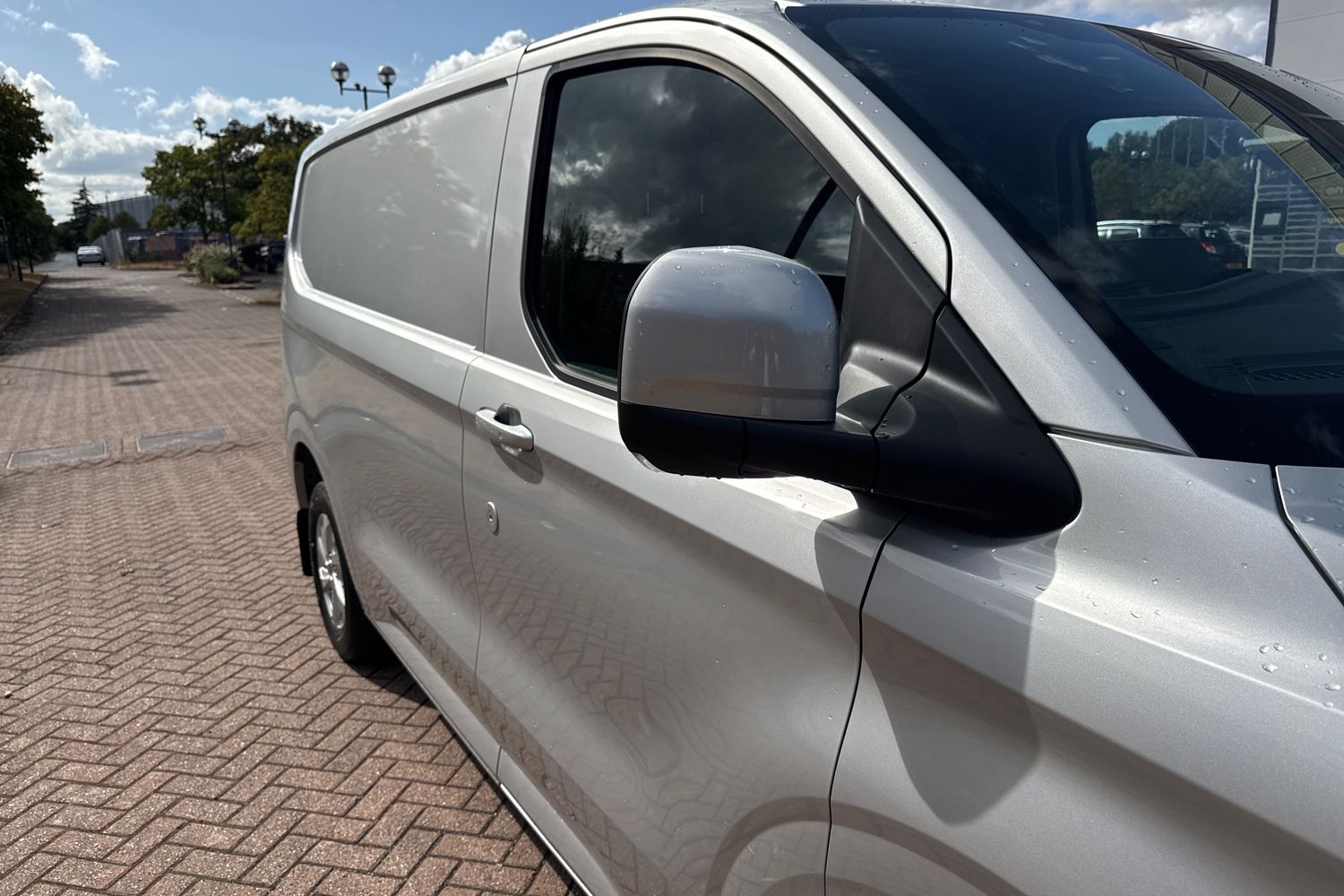 Ford TRANSIT CUSTOM Photo 17