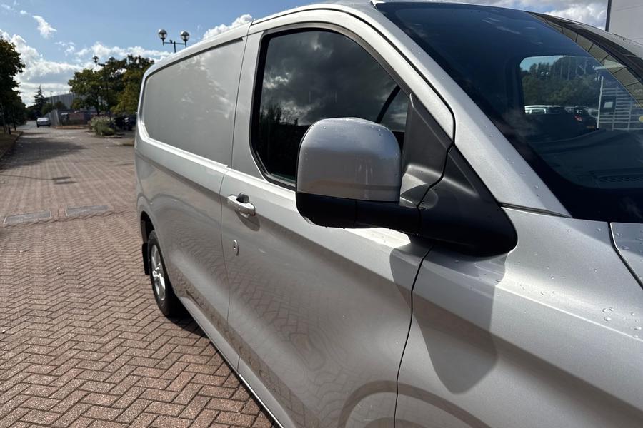 Ford TRANSIT CUSTOM Photo autoimg-62acdf29fe6deabb7677cc7362b2368030184790.jpg