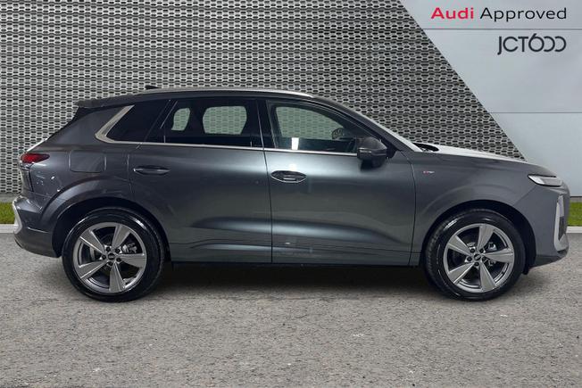 AUDI Q3 Photo 4