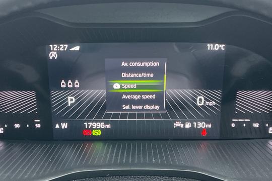 Skoda Karoq Photo autoimg-62b0d37bfb577ecd41822379c0bbab2692fafd9a.jpg