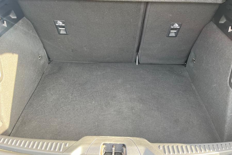 Ford FOCUS Photo autoimg-62b1954ed63417a75b4b2390073043bb6e705b0c.jpg
