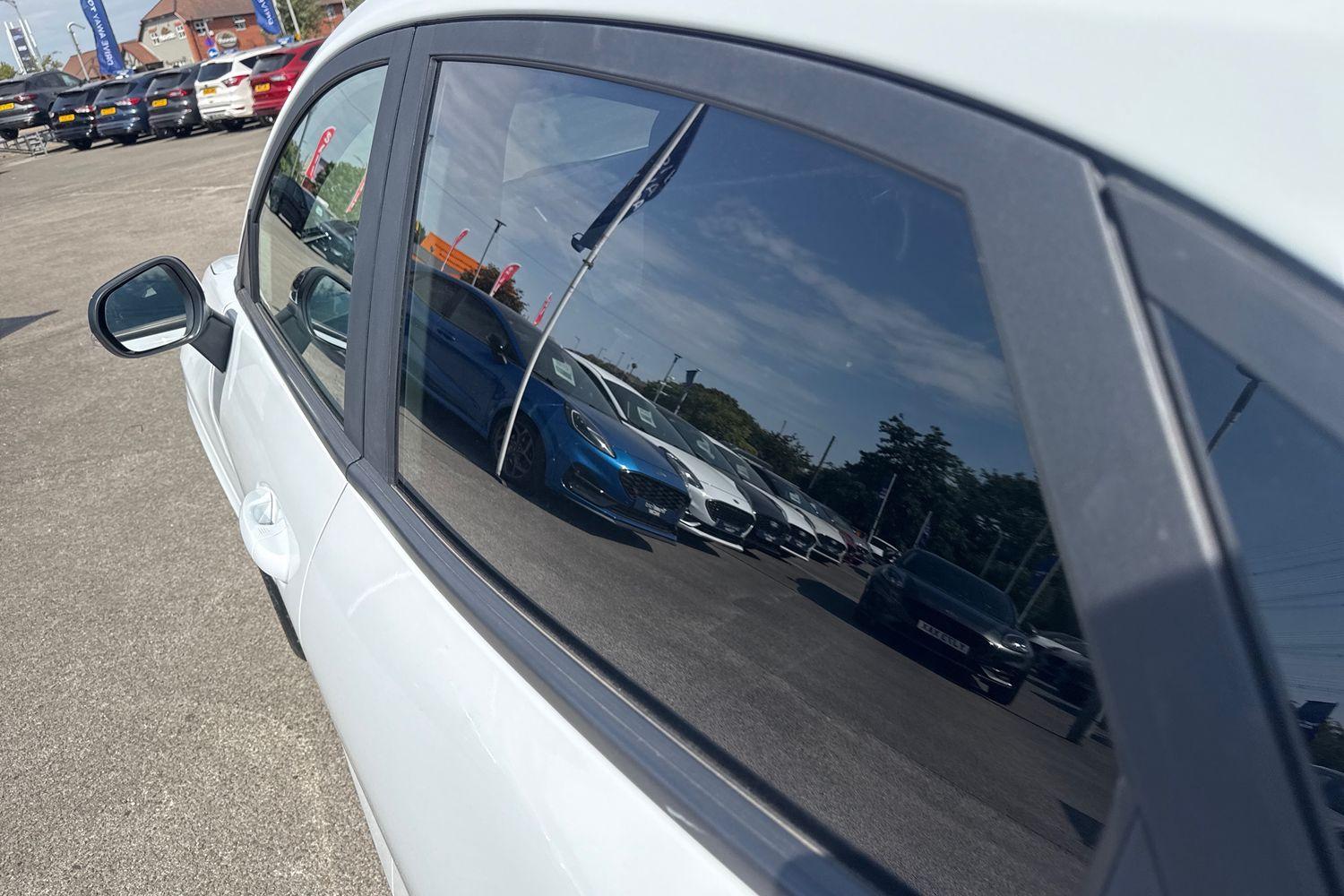 Ford PUMA Photo 38