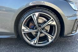 AUDI A4 Photo 5