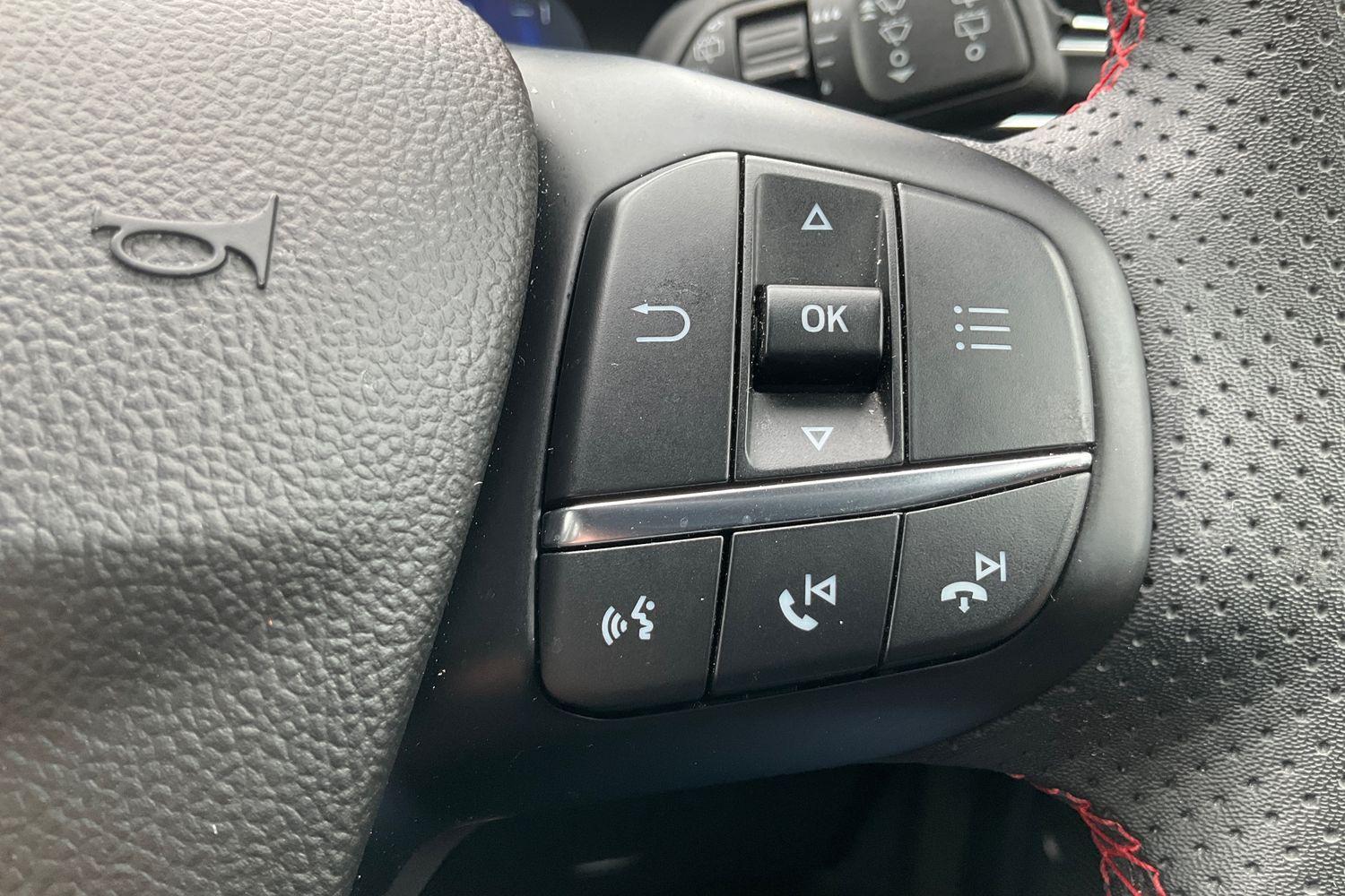 Ford KUGA Photo 31