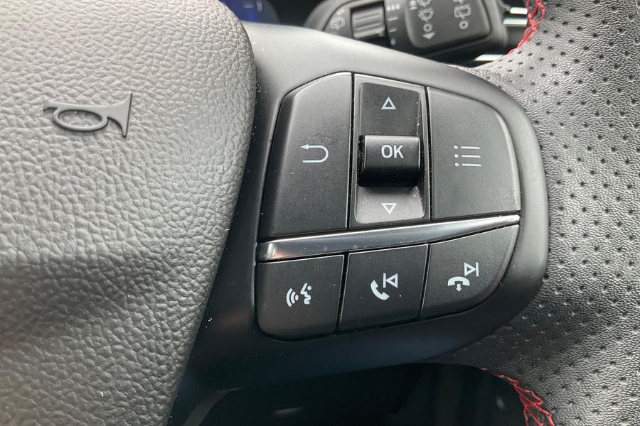 Ford KUGA Photo autoimg-62b4d497a7c37d2576ae391f616eb2c22b222341.jpg