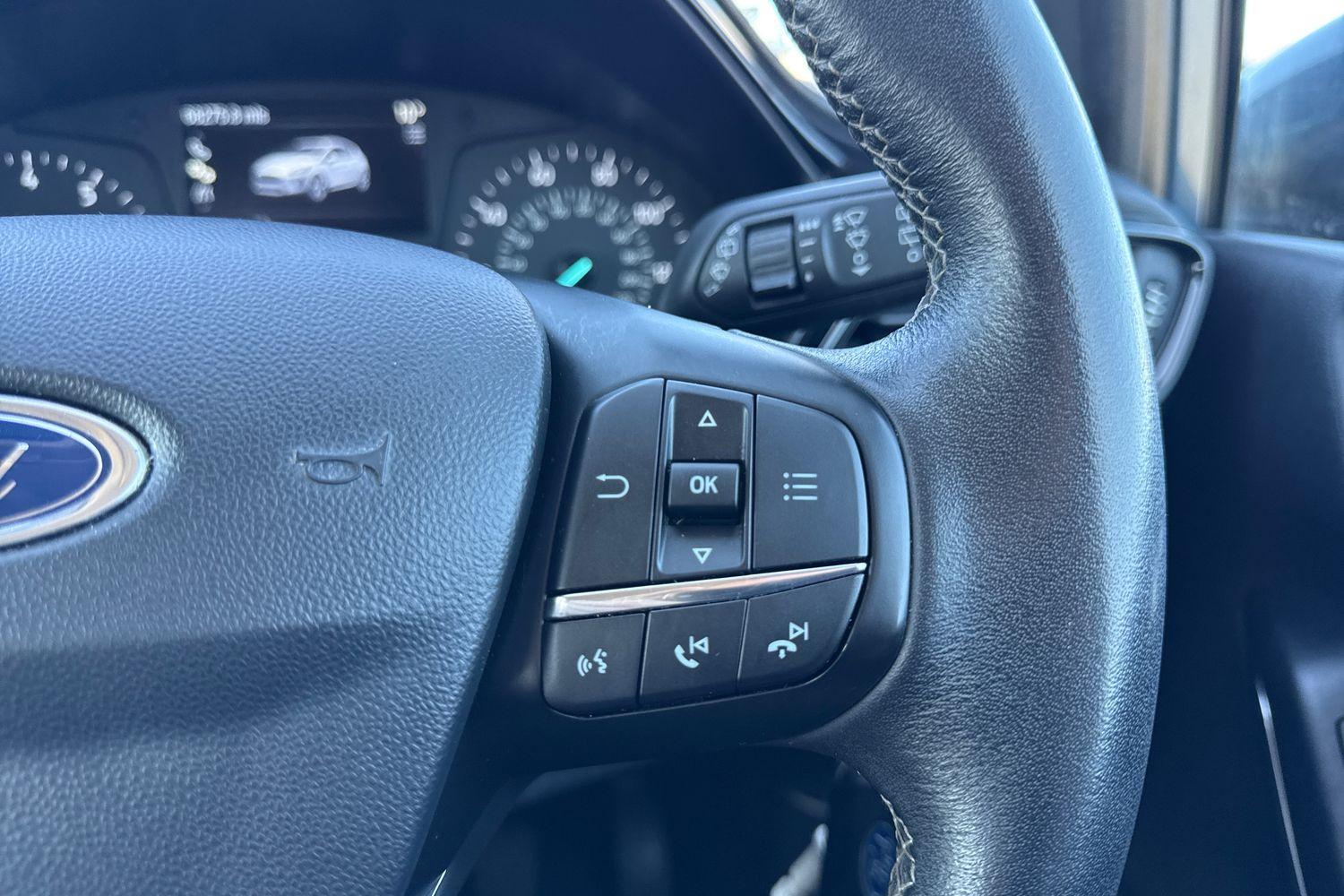 Ford FIESTA Photo 25