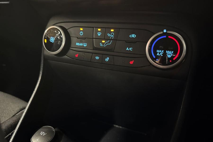 Ford FIESTA Photo autoimg-62b893535850104d323f23c4297e8fa56a6a3d41.jpg