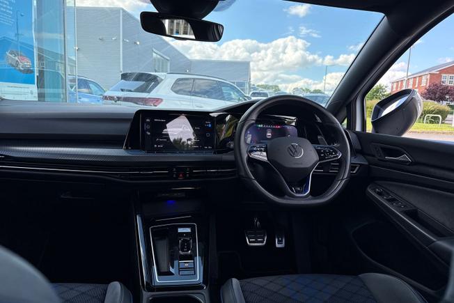 Volkswagen Golf Photo 23