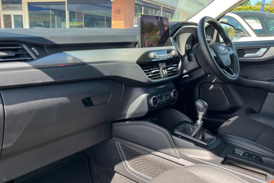 Ford Kuga Photo autoimg-62bbe64067ddad823c5720cac993fb6989a98095.jpg