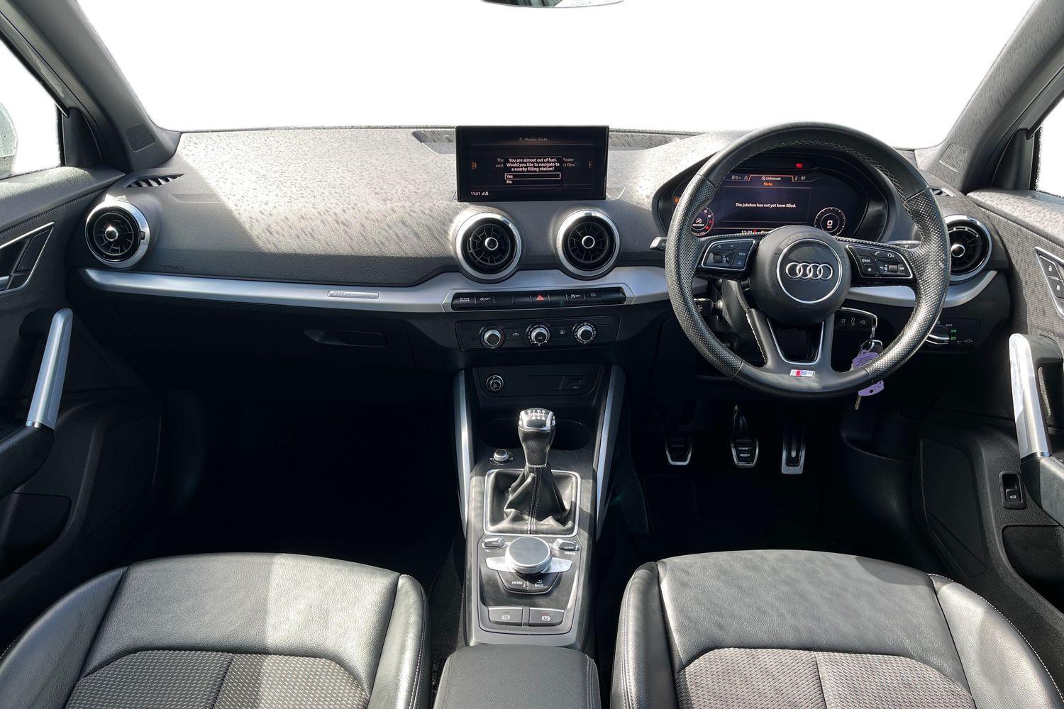 Audi Q2 Photo 9